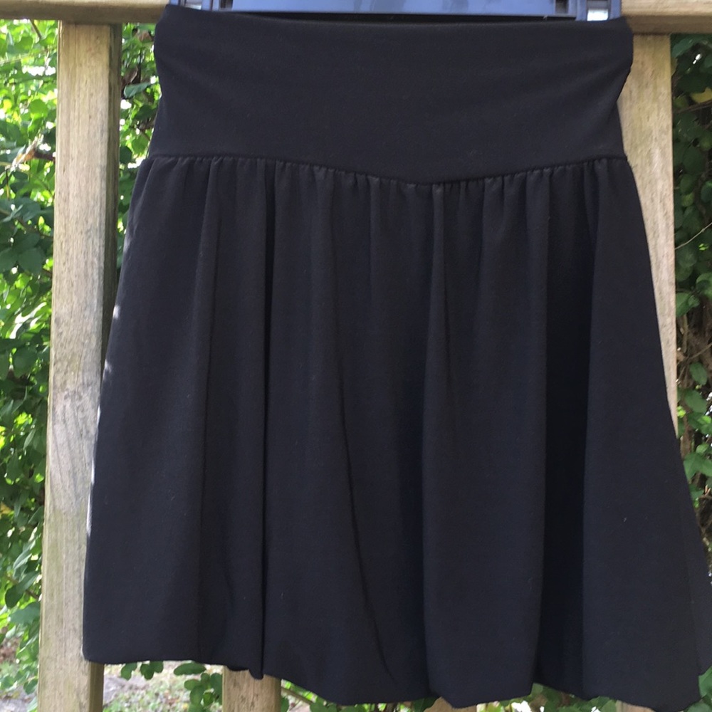 Flowy black skirt